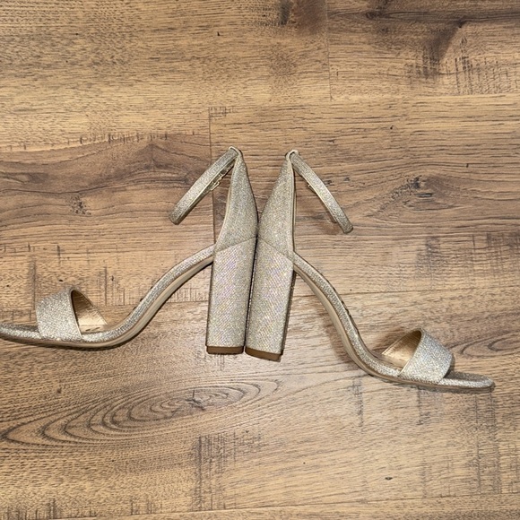 Sam Edelman Women's Glittering Gold Heels - Picture 3 of 6
